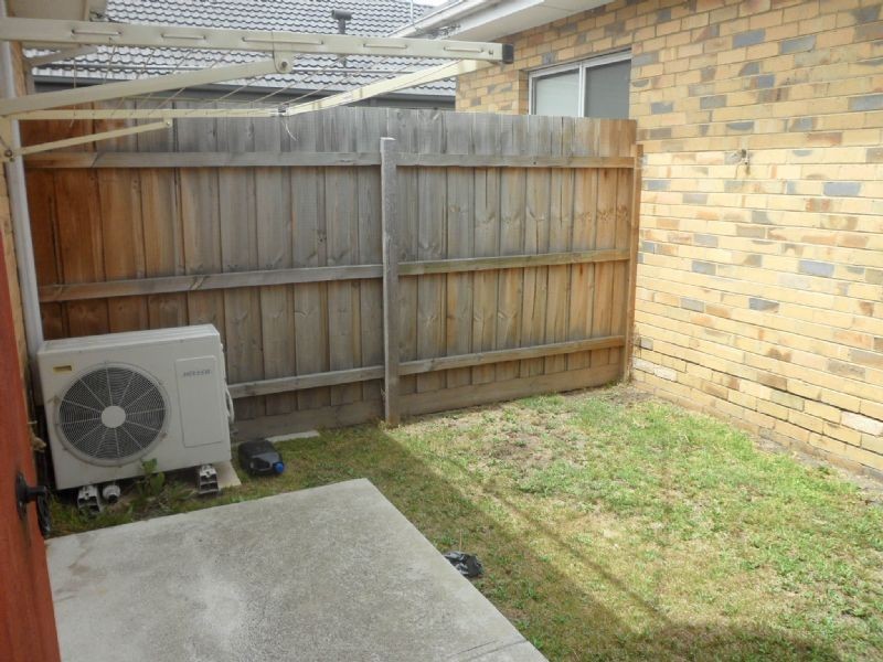 3/8 Waratah Avenue, Tullamarine VIC 3043