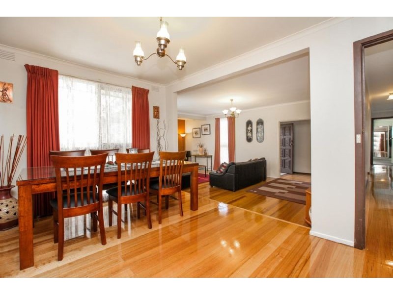 3 Burnleigh Drive, Gladstone Park VIC 3043