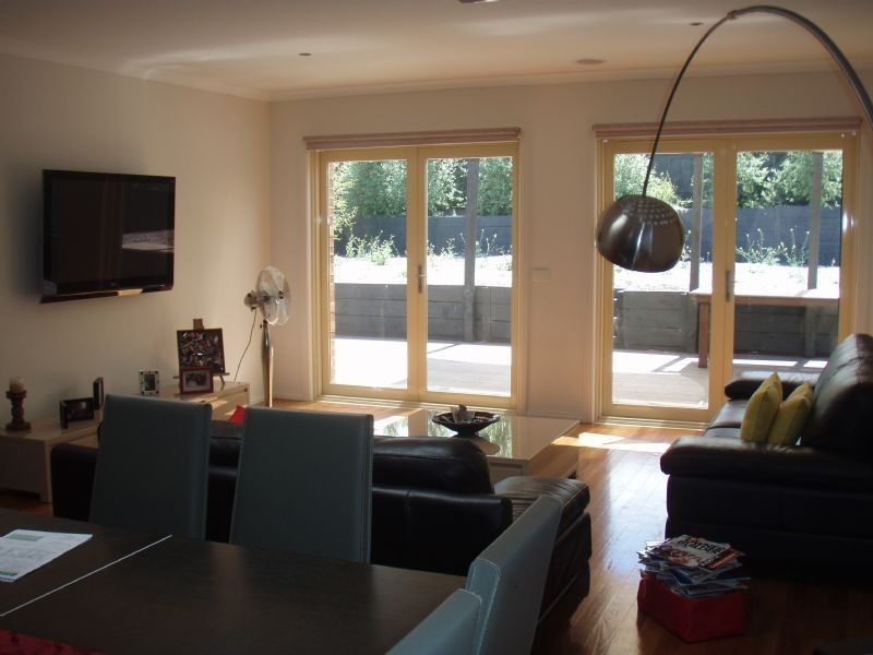 6 Primula Blvd, Gowanbrae VIC 3043