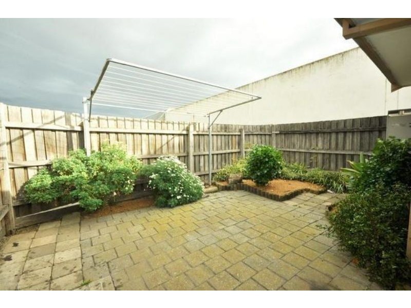 1/131 Mickleham Rd, Tullamarine VIC 3043