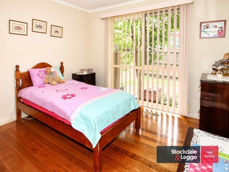 23 Ellesmere Crescent, Gladstone Park VIC 3043