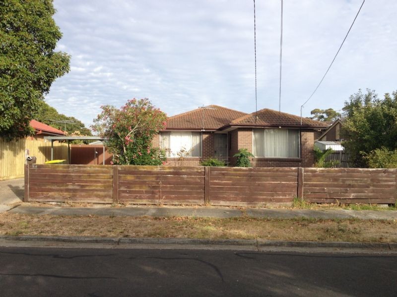 4 Altair Close, Gladstone Park VIC 3043