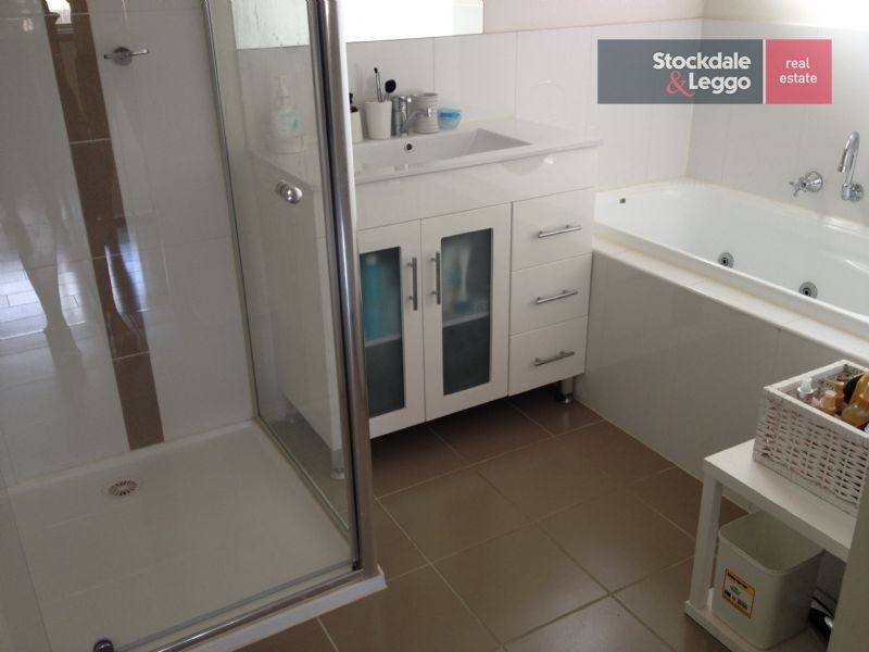 16/72-74 Hillcrest Drive, Westmeadows VIC 3049