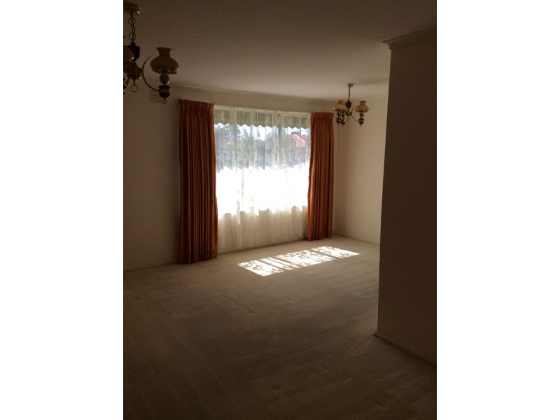 2 Townsend Avenue, Gladstone Park VIC 3043