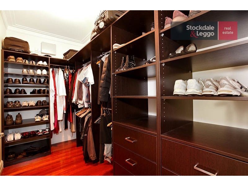 98 Stonebridge Way, Attwood VIC 3049