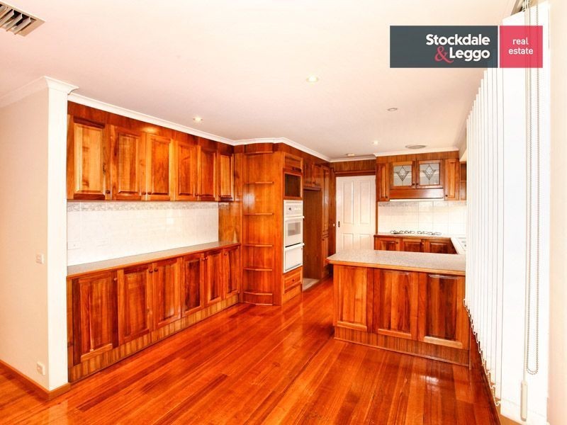 9 Gainford Court, Greenvale VIC 3059