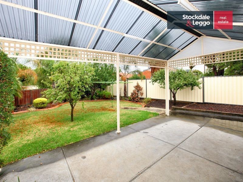 9 Gainford Court, Greenvale VIC 3059