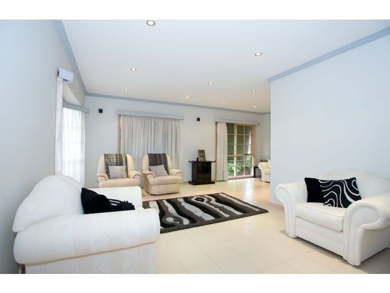 27 Elizabeth Street, Westmeadows VIC 3049