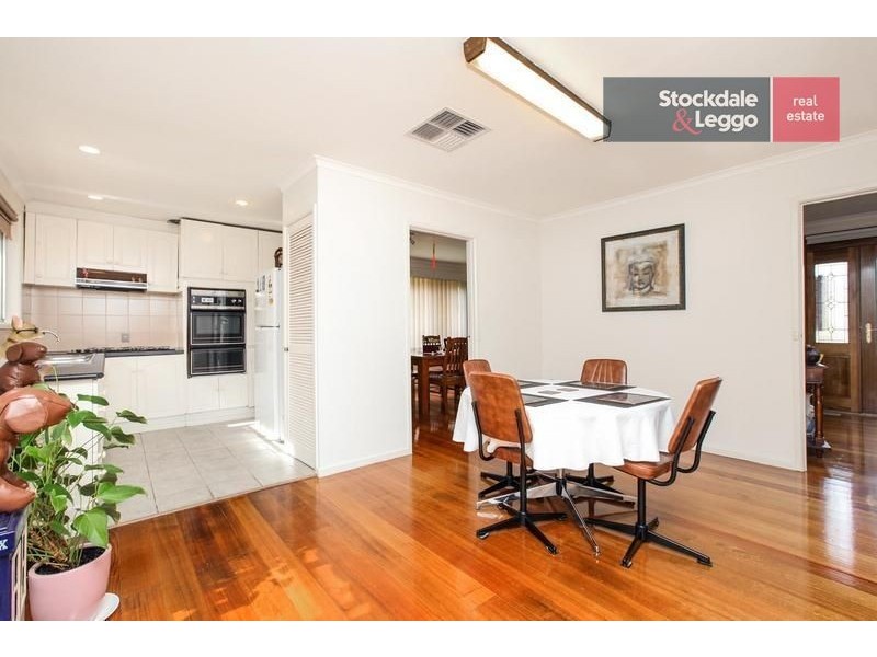 1 Hoctor Close, Gladstone Park VIC 3043