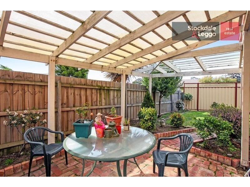 1 Hoctor Close, Gladstone Park VIC 3043