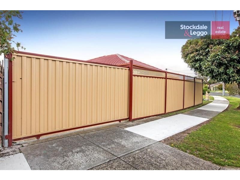 1 Hoctor Close, Gladstone Park VIC 3043