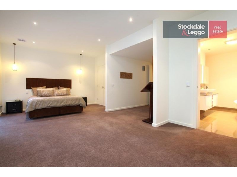 19 Murray Court, Greenvale VIC 3059