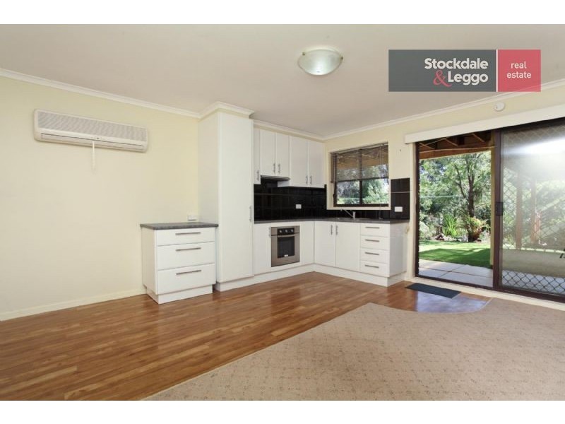 43 Harricks Crescent, Attwood VIC 3049