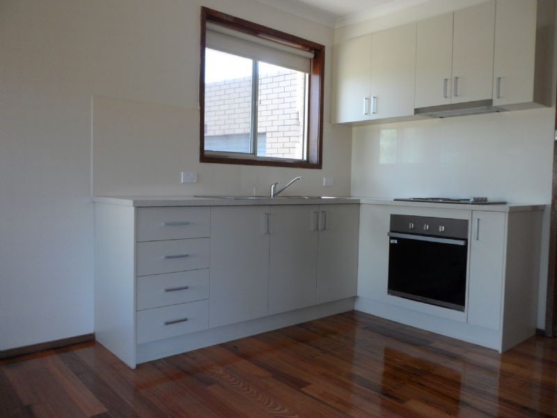 2 Fiona Court, Gladstone Park VIC 3043
