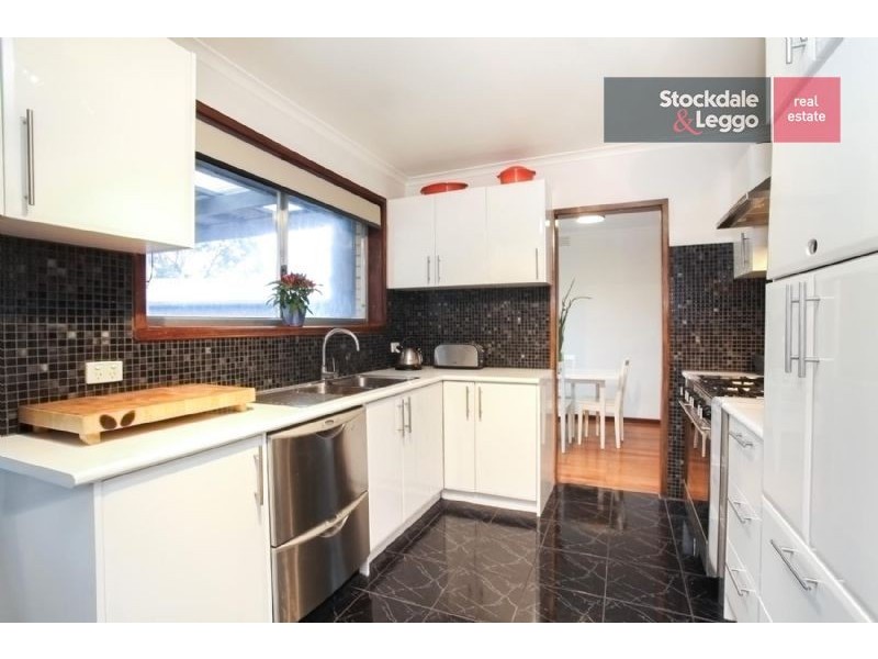 26 Fisher Grove, Tullamarine VIC 3043