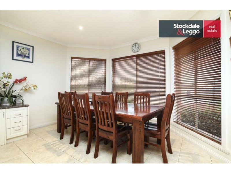 93 Stonebridge Way, Attwood VIC 3049