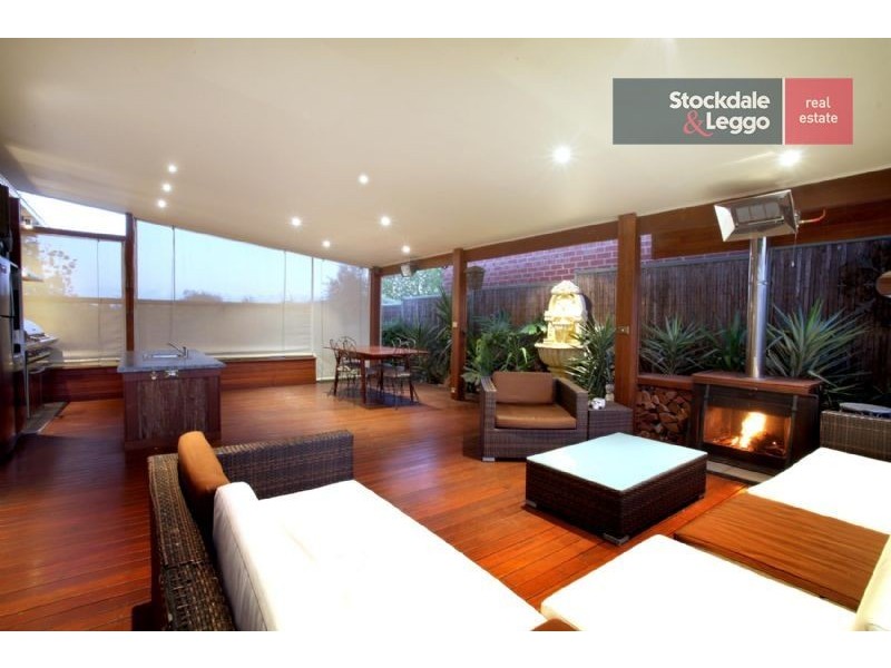 93 Stonebridge Way, Attwood VIC 3049