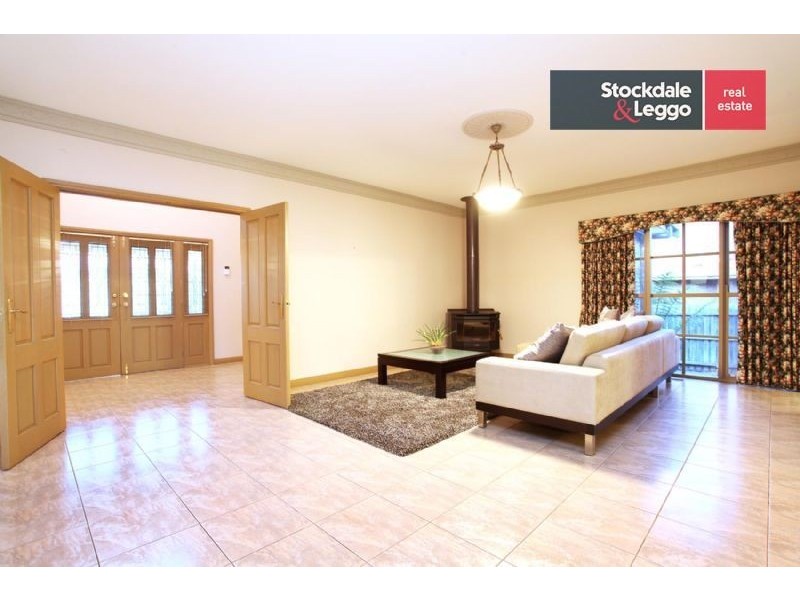 8 Boswell Court, Greenvale VIC 3059