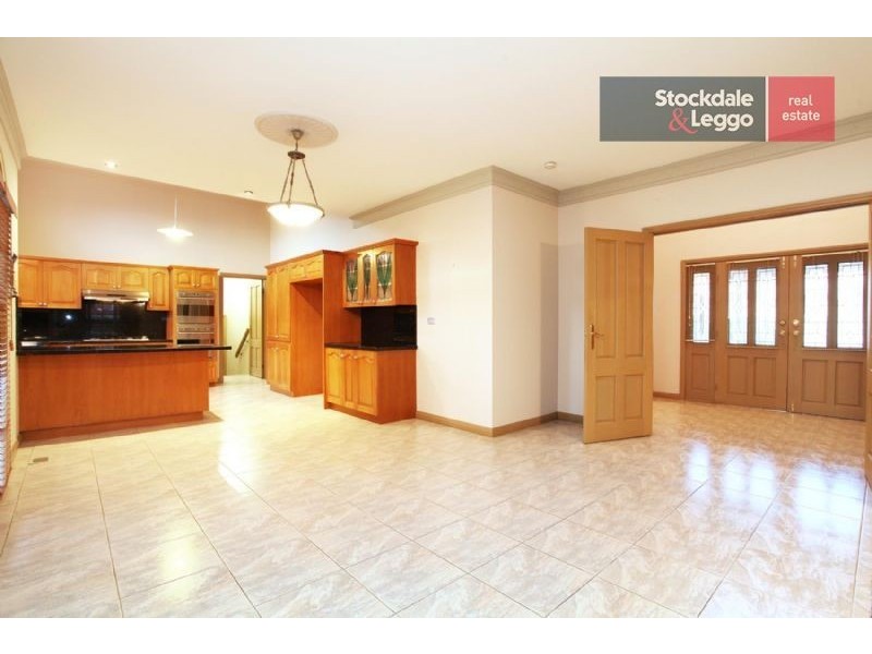 8 Boswell Court, Greenvale VIC 3059