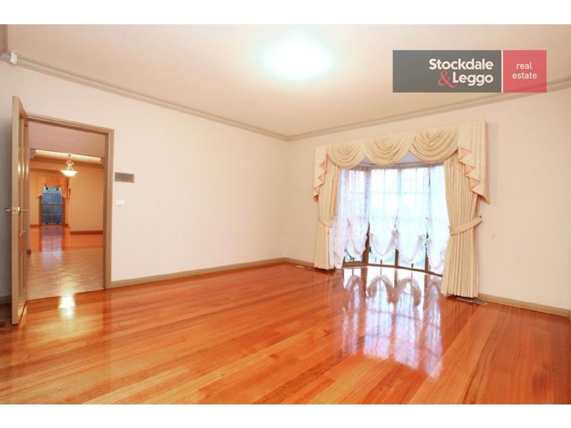 8 Boswell Court, Greenvale VIC 3059