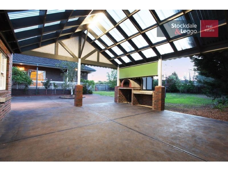 8 Boswell Court, Greenvale VIC 3059