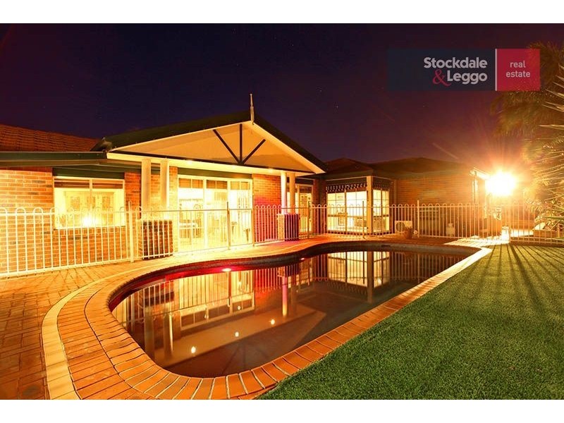 1 Hillcrest Drive, Westmeadows VIC 3049