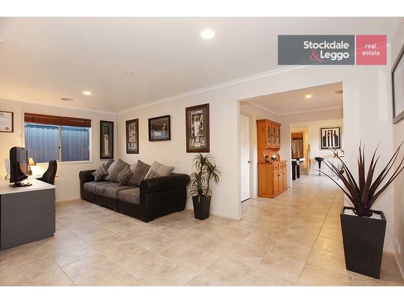 1 Hillcrest Drive, Westmeadows VIC 3049