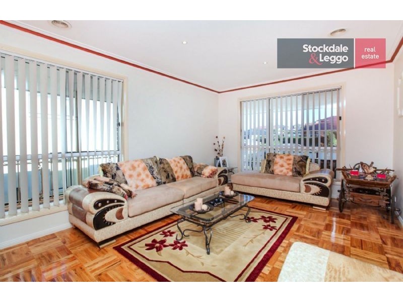 82 Kirkham Drive, Greenvale VIC 3059