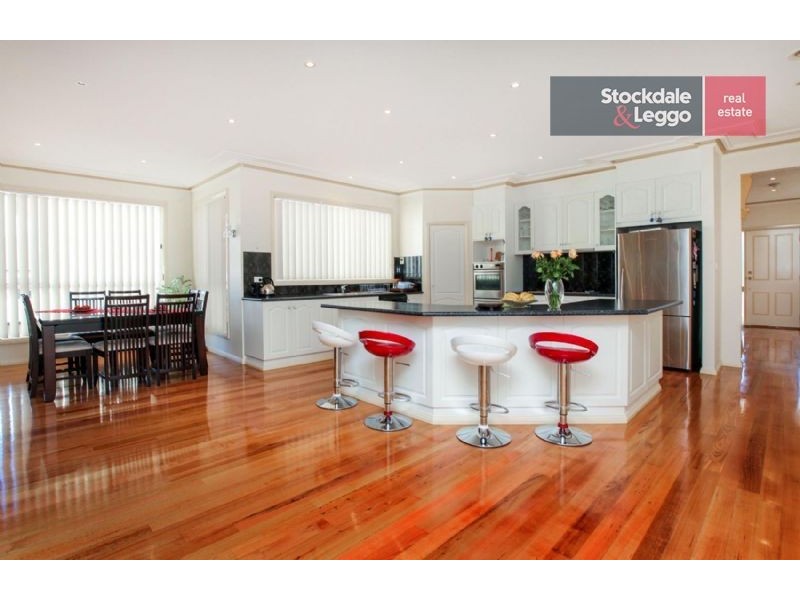 82 Kirkham Drive, Greenvale VIC 3059