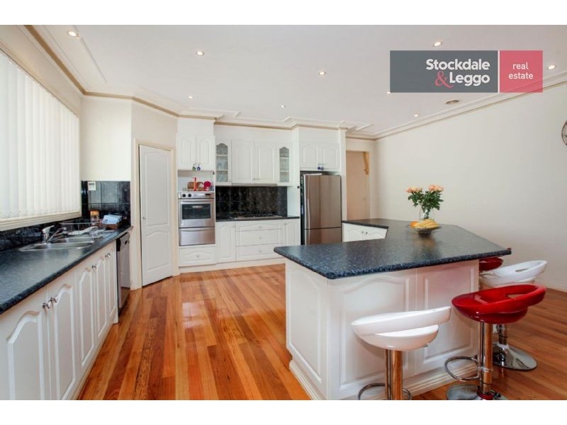 82 Kirkham Drive, Greenvale VIC 3059