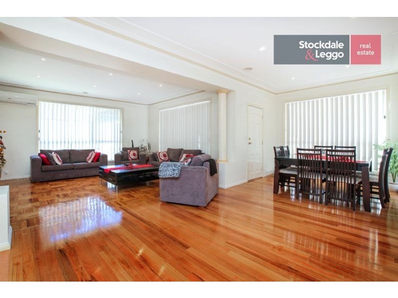 82 Kirkham Drive, Greenvale VIC 3059