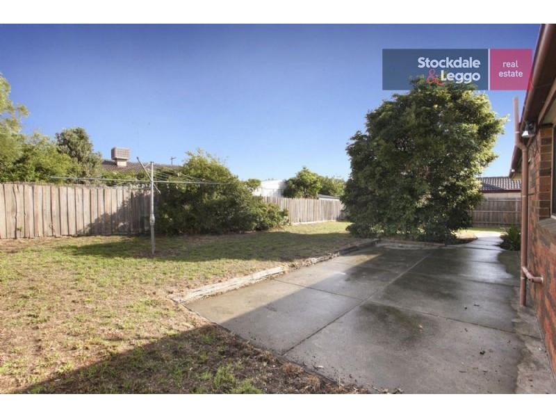 10 Mackinnon Court, Attwood VIC 3049