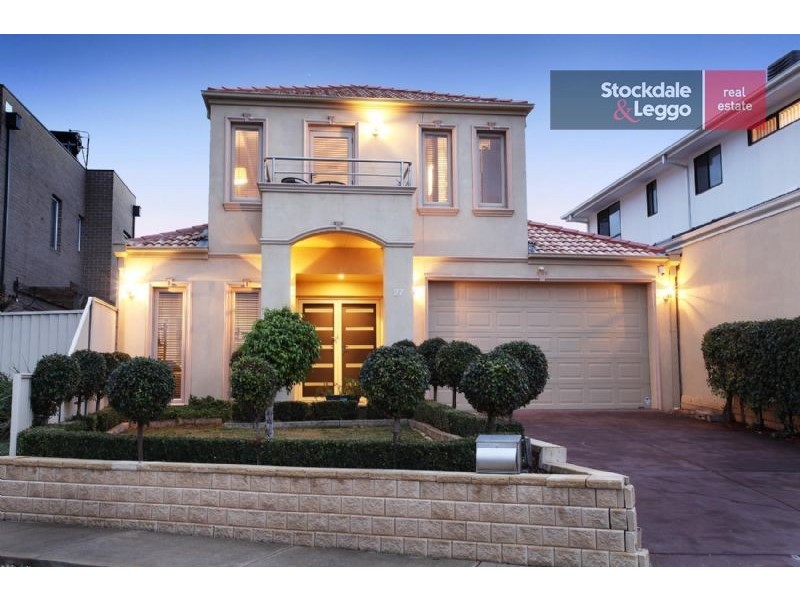 27 Marigold Crescent, Gowanbrae VIC 3043