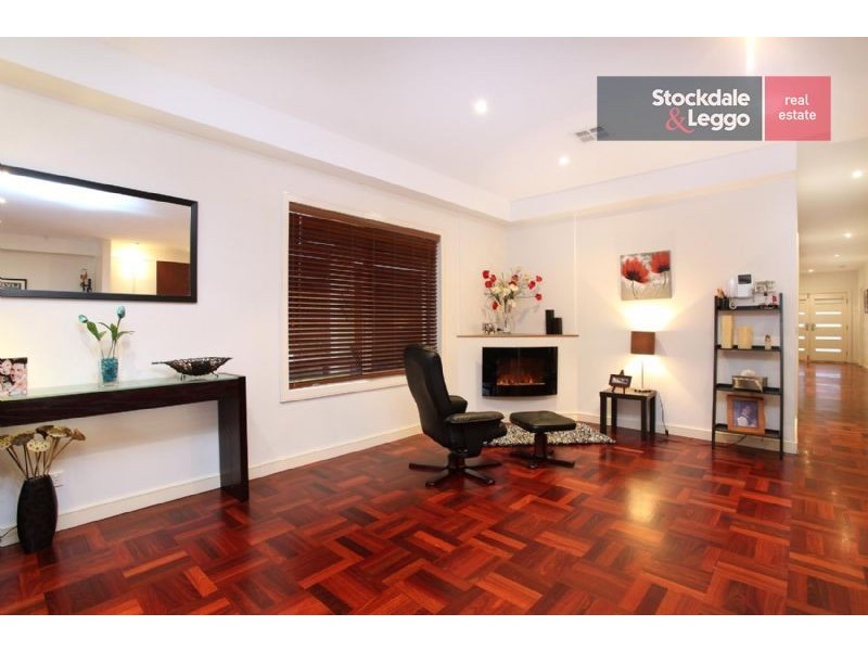 27 Marigold Crescent, Gowanbrae VIC 3043