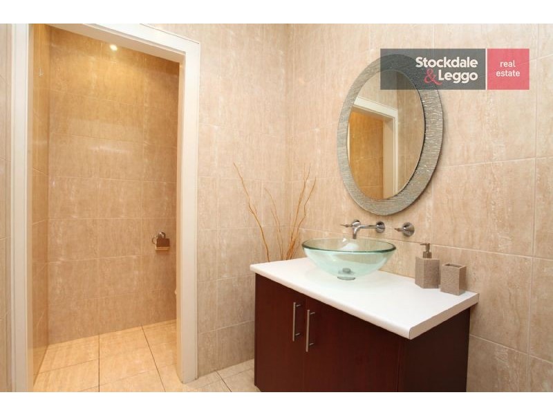 27 Marigold Crescent, Gowanbrae VIC 3043