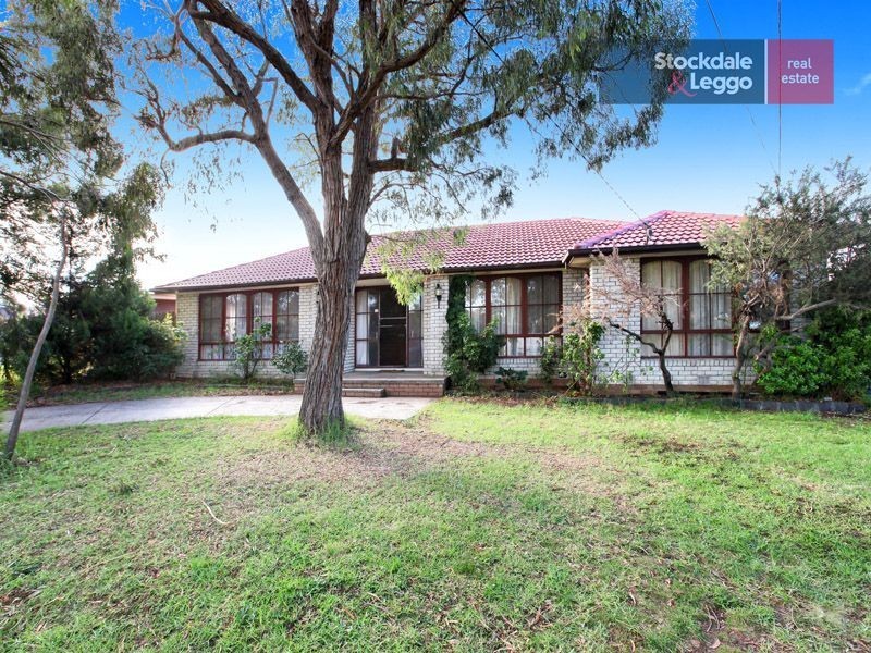 4 Derwent Court, Gladstone Park VIC 3043
