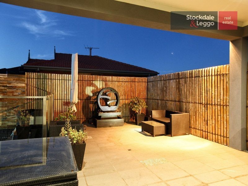 2 Monte Carlo Court, Greenvale VIC 3059