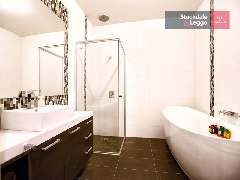 2 Monte Carlo Court, Greenvale VIC 3059