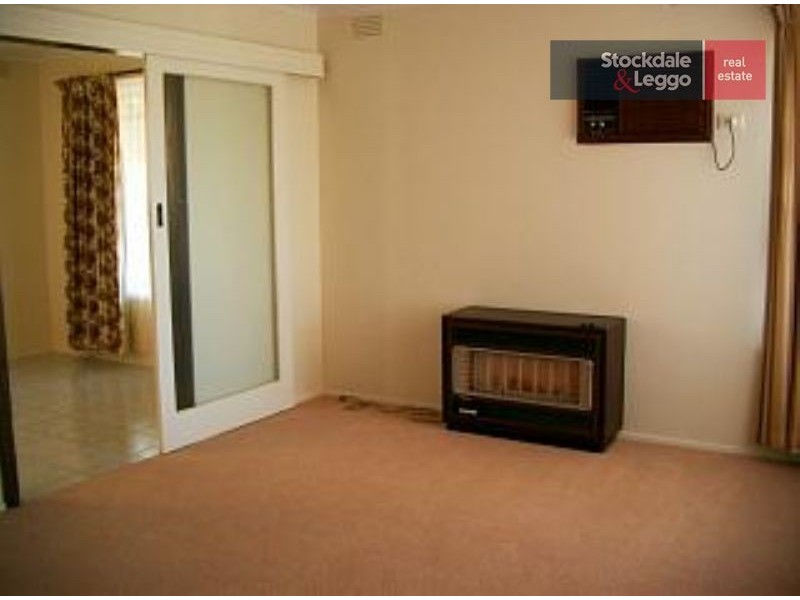 97 Carrick Drive, Gladstone Park VIC 3043