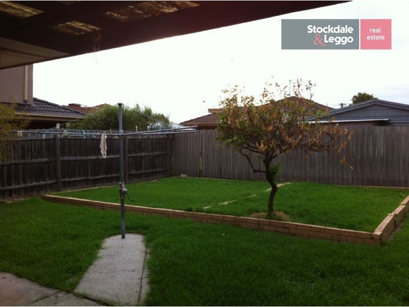 97 Carrick Drive, Gladstone Park VIC 3043