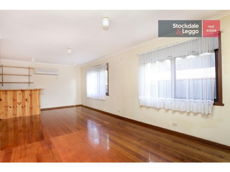 54 Burnleigh Drive, Gladstone Park VIC 3043