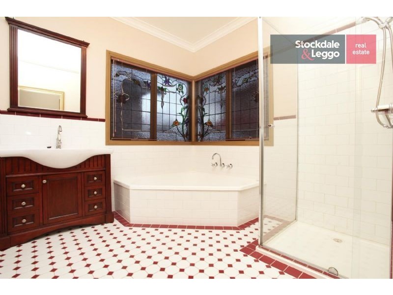 8 Boswell Court, Greenvale VIC 3059