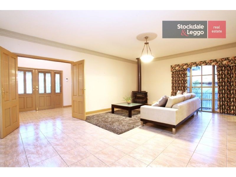 8 Boswell Court, Greenvale VIC 3059