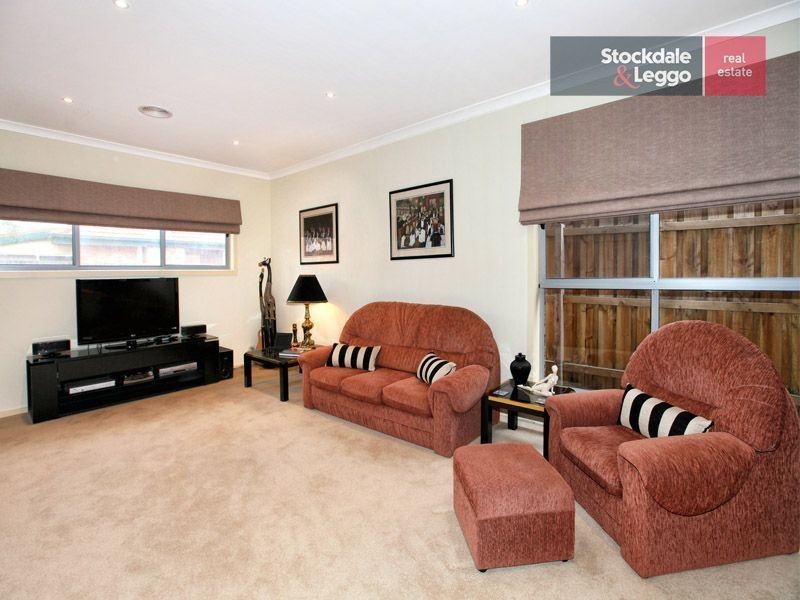 2/76 Broadmeadows Road, Tullamarine VIC 3043