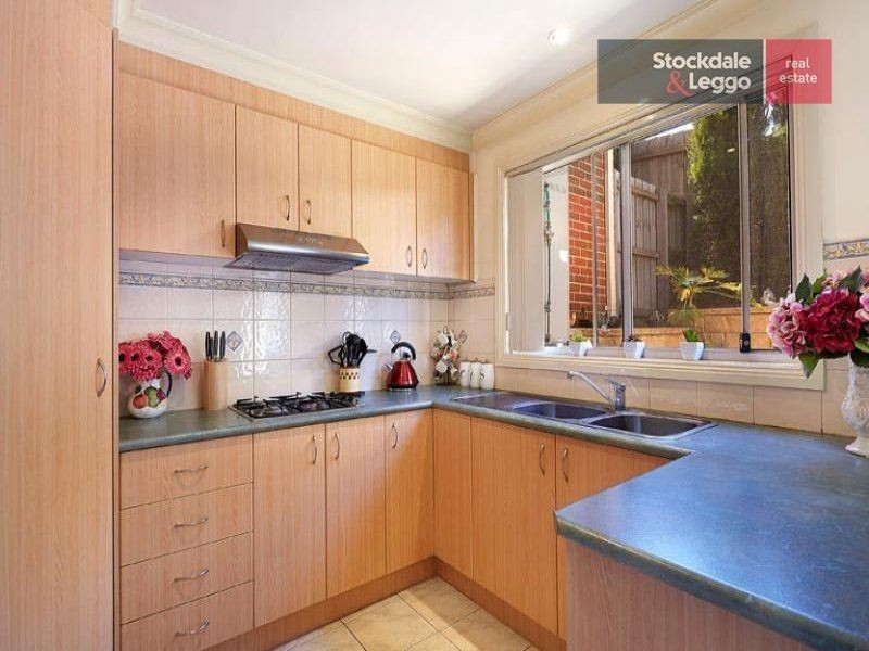6/9C Weyburn Place, Avondale Heights VIC 3034