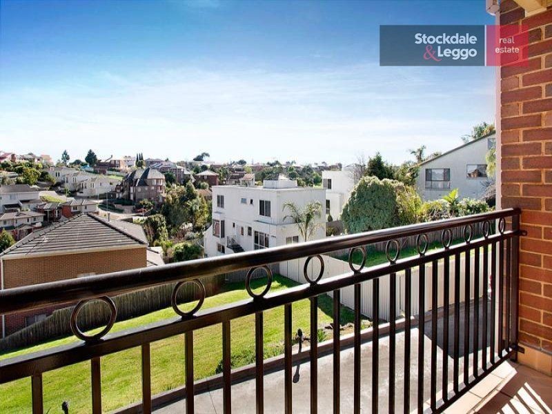 6/9C Weyburn Place, Avondale Heights VIC 3034