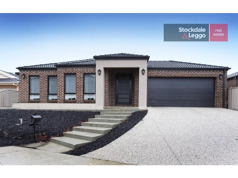 8 Wolfson Court, Attwood VIC 3049