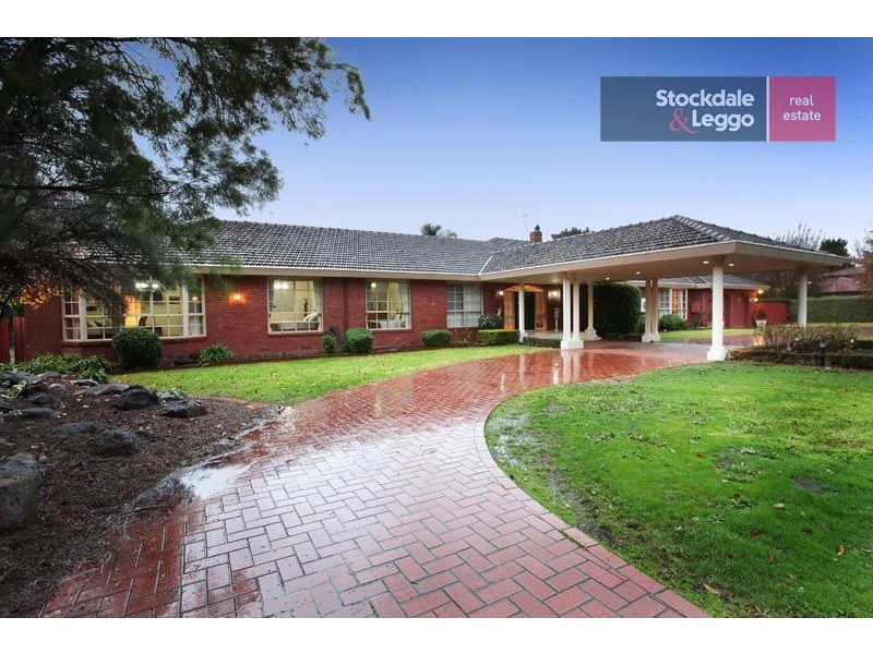 8 Galashiels Terrace, Greenvale VIC 3059