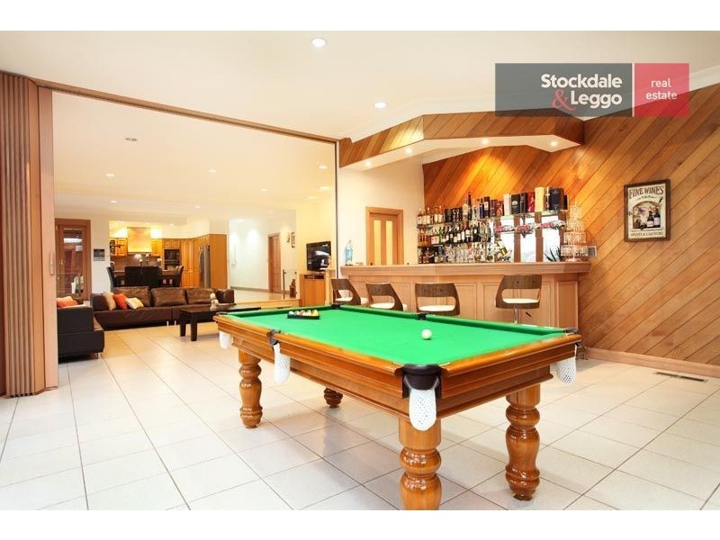 8 Galashiels Terrace, Greenvale VIC 3059