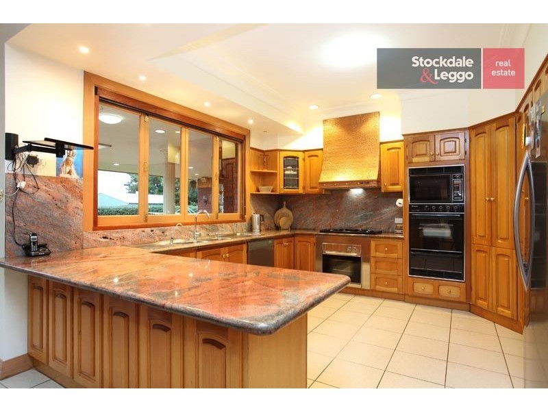 8 Galashiels Terrace, Greenvale VIC 3059